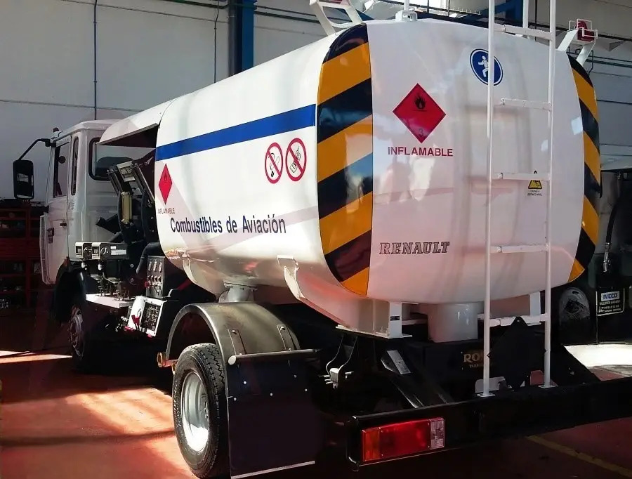 AVGAS B-100 - Truk tangki: gambar 3 AVGAS B-100 - Truk tangki: gambar 3
