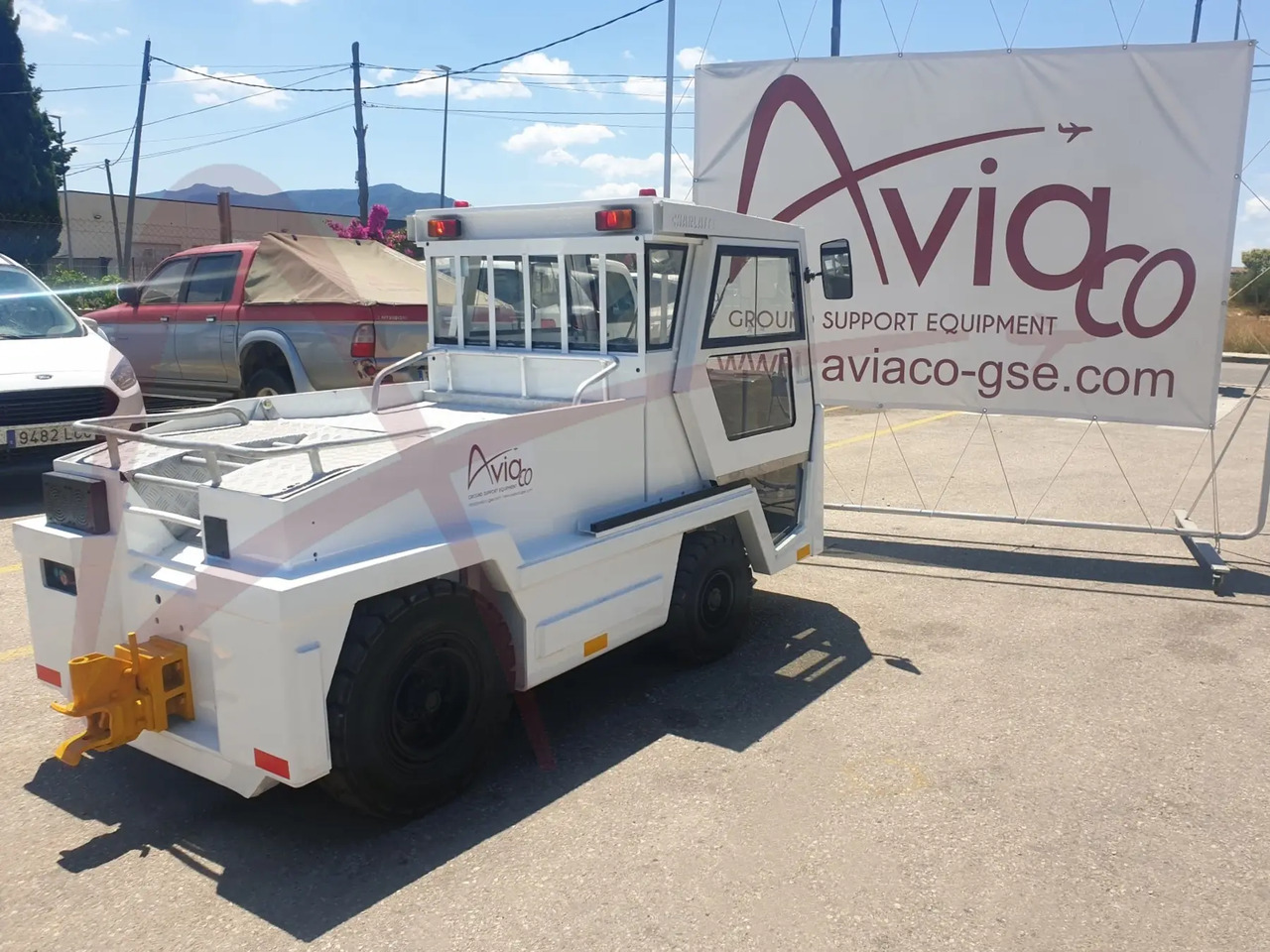 CHARLATTE T135 AC - Traktor bagasi: gambar 1 CHARLATTE T135 AC - Traktor bagasi: gambar 1