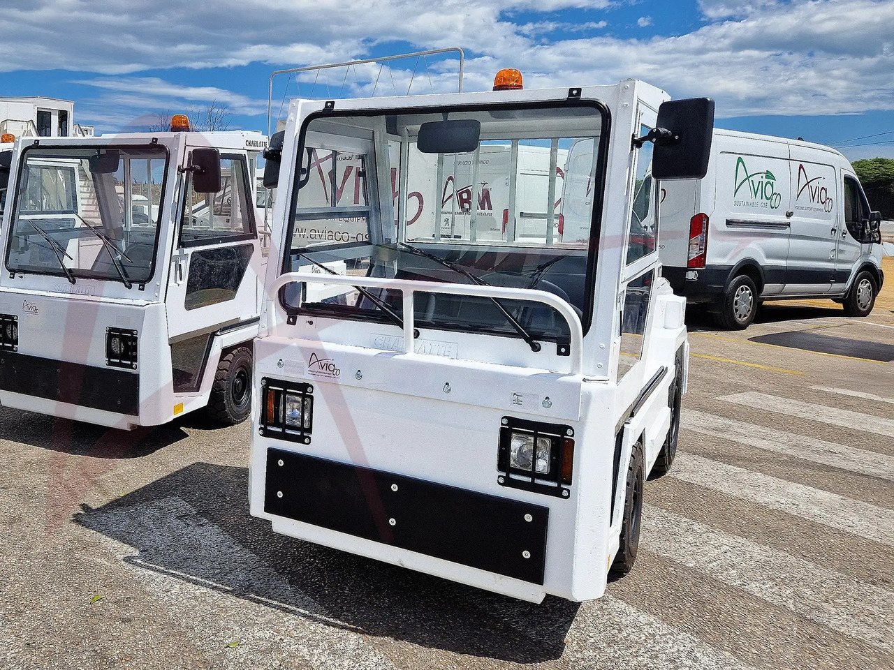 CHARLATTE T135 AC - Traktor bagasi: gambar 1 CHARLATTE T135 AC - Traktor bagasi: gambar 1