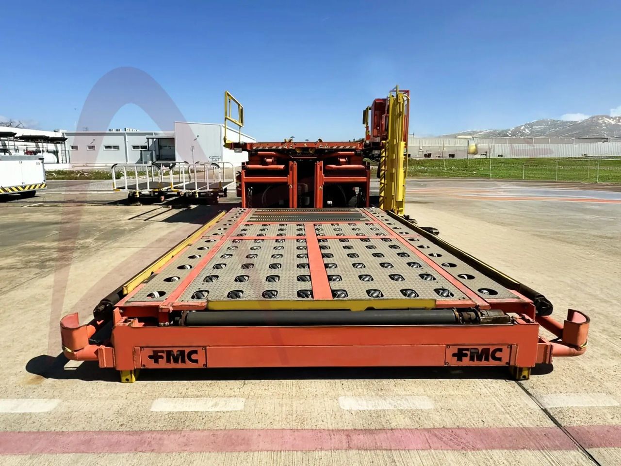 FMC FMC COMMANDER 15U - Pemuat kargo pesawat terbang: gambar 2 FMC FMC COMMANDER 15U - Pemuat kargo pesawat terbang: gambar 2
