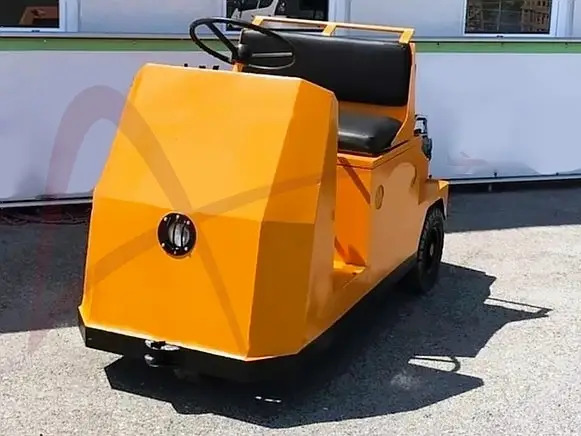 FUMA ES60 - Traktor bagasi: gambar 1 FUMA ES60 - Traktor bagasi: gambar 1