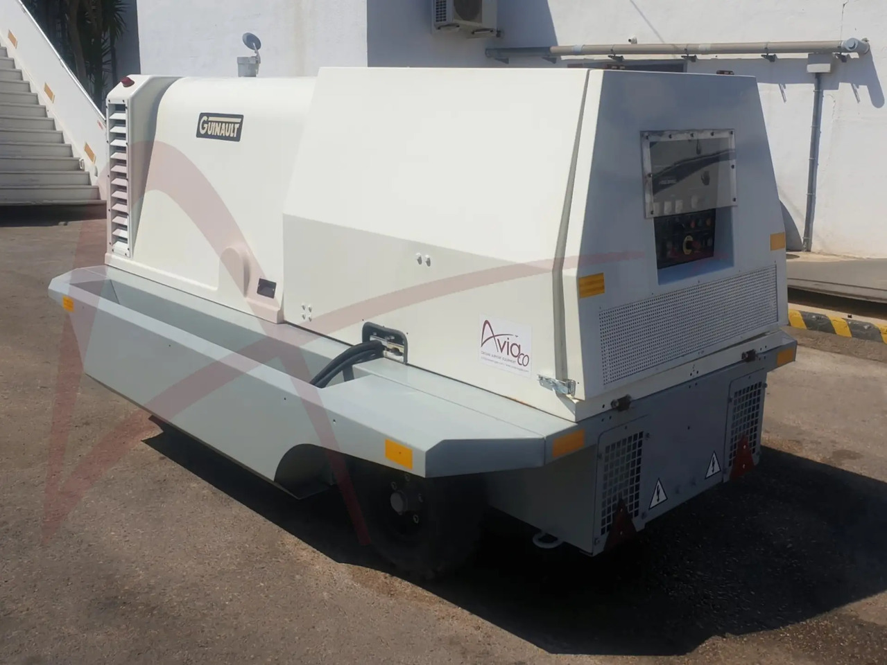 GUINAULT GA120V18D2100 - Ground power unit: gambar 2 GUINAULT GA120V18D2100 - Ground power unit: gambar 2