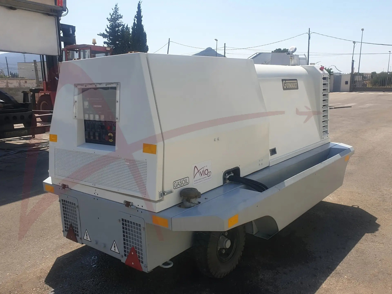 GUINAULT GA120V18D2100 - Ground power unit: gambar 4 GUINAULT GA120V18D2100 - Ground power unit: gambar 4
