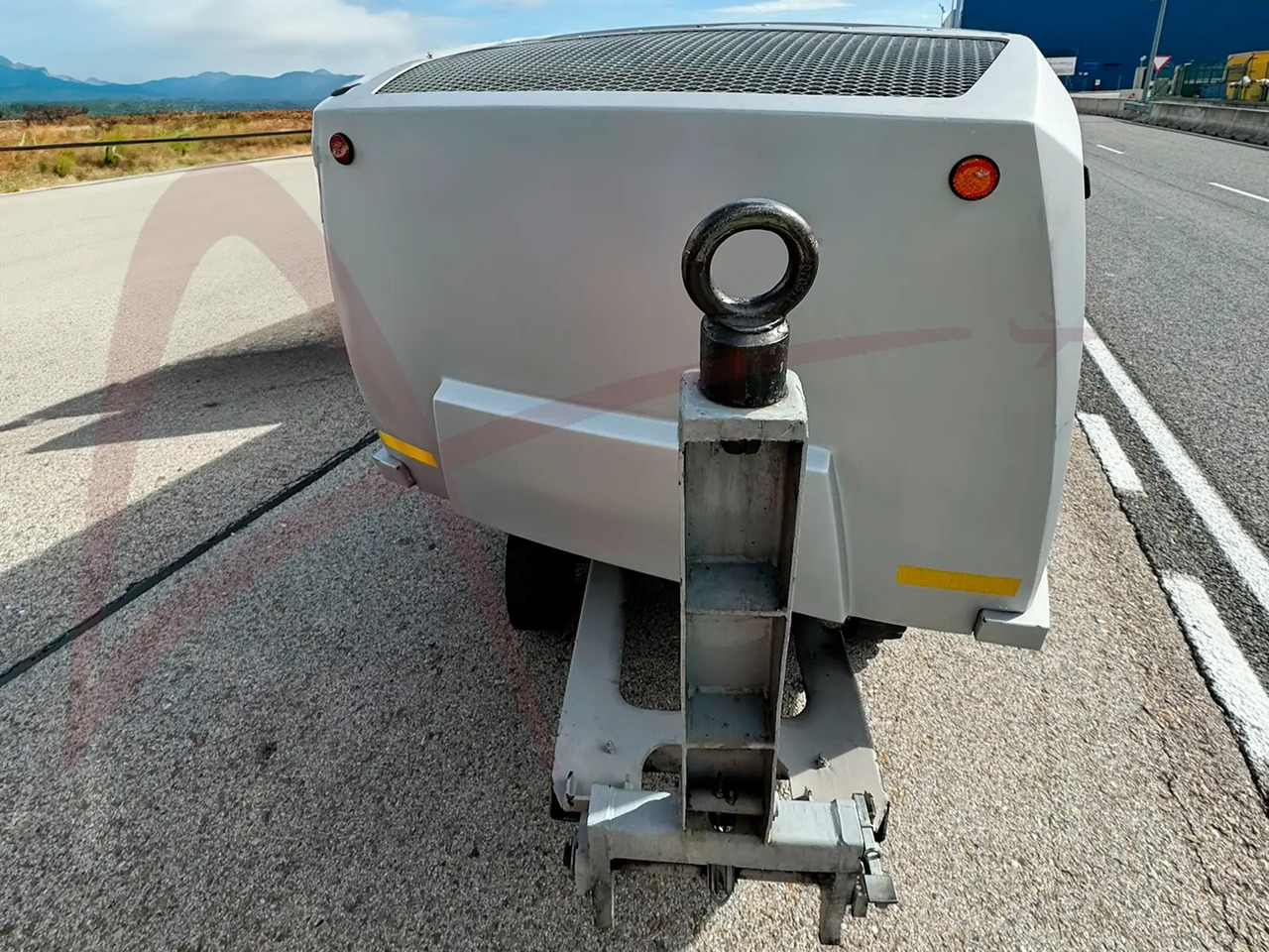 HITZINGER GPU-120MDE18 - Ground power unit: gambar 3 HITZINGER GPU-120MDE18 - Ground power unit: gambar 3