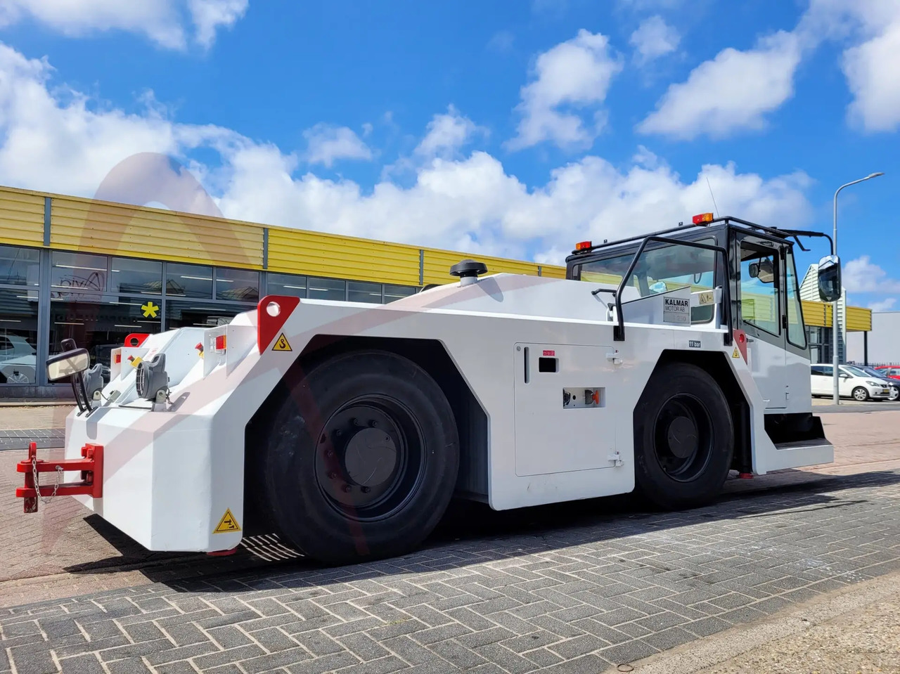 KALMAR MOTOR AB FB 250 - Traktor mundur: gambar 2 KALMAR MOTOR AB FB 250 - Traktor mundur: gambar 2