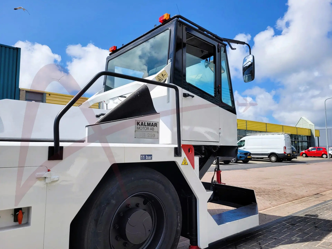 KALMAR MOTOR AB FB 250 - Traktor mundur: gambar 3 KALMAR MOTOR AB FB 250 - Traktor mundur: gambar 3