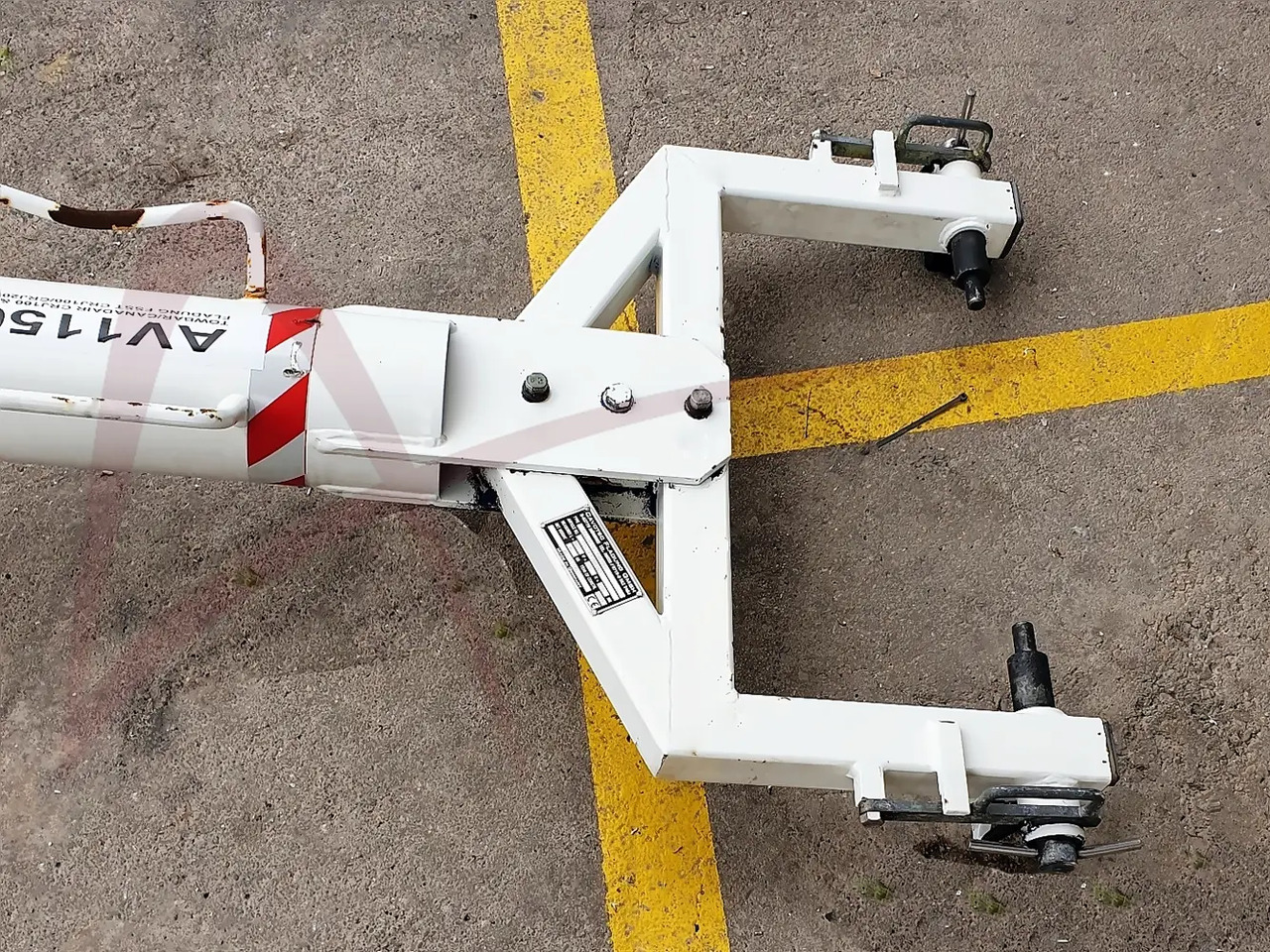 CAVOTEC FLADUNG FSST CRJ100-1000 - Peralatan pendukung darat: gambar 2 CAVOTEC FLADUNG FSST CRJ100-1000 - Peralatan pendukung darat: gambar 2