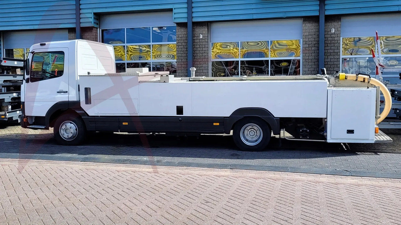 SCHRADER FAK 3.0/1.0/0.1 - Truk layanan toilet: gambar 1 SCHRADER FAK 3.0/1.0/0.1 - Truk layanan toilet: gambar 1