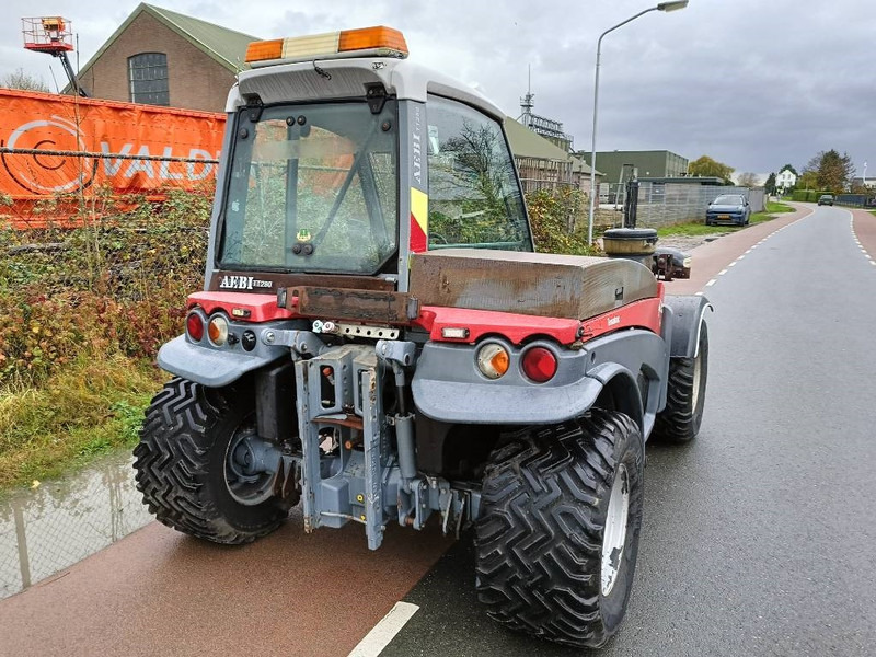 Trailer pertanian Aebi TT280 werktuigdrager maaier laag zwaartepunt: gambar 6 Trailer pertanian Aebi TT280 werktuigdrager maaier laag zwaartepunt: gambar 6