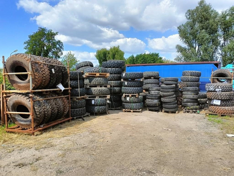 Banden landbouwbanden michelin dunlop 9.5R17.5 + 2 - Roda/ Ban untuk Peralatan konstruksi: gambar 1 Banden landbouwbanden michelin dunlop 9.5R17.5 + 2 - Roda/ Ban untuk Peralatan konstruksi: gambar 1