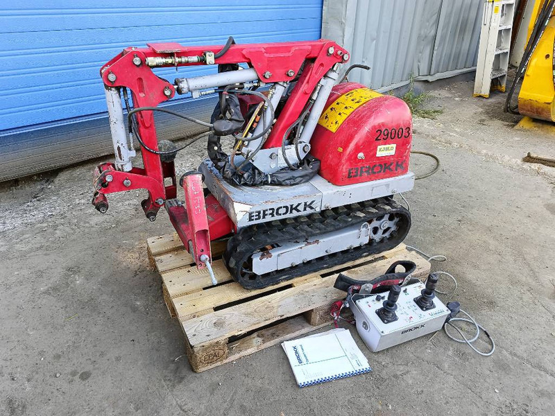 Brokk mini cut 40 demolition robot remote controlled - Ekskavator perayap: gambar 1 Brokk mini cut 40 demolition robot remote controlled - Ekskavator perayap: gambar 1