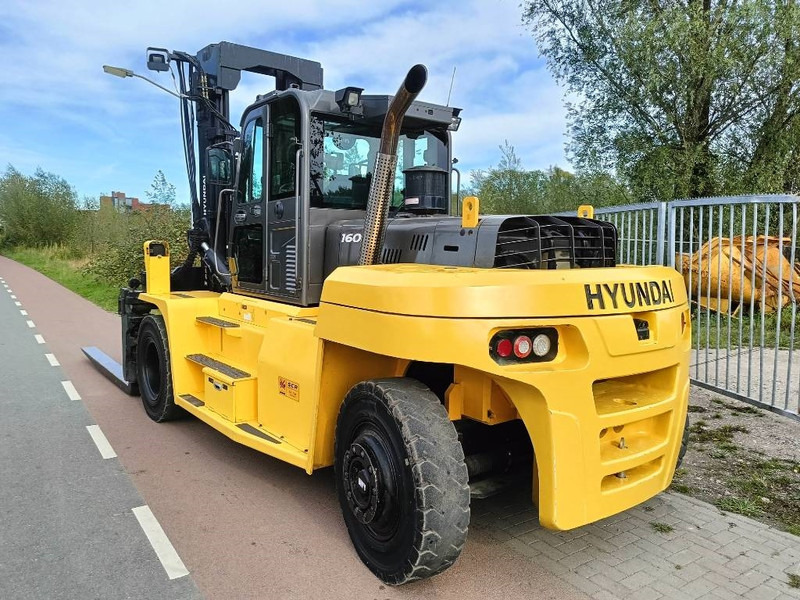 Hyundai 160 D-9 heftruck forklift stapler 16 ton CE - Forklift diesel: gambar 4 Hyundai 160 D-9 heftruck forklift stapler 16 ton CE - Forklift diesel: gambar 4