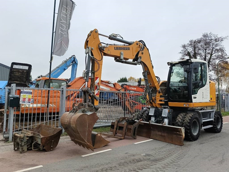 Liebherr A 910 Compact mobiele graafmachine excavator 12,5T - Ekskavator roda: gambar 2 Liebherr A 910 Compact mobiele graafmachine excavator 12,5T - Ekskavator roda: gambar 2