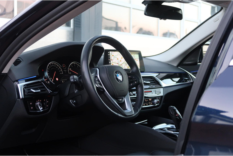BMW 5 Serie 520i Corporate High Executive SCHUIFDAK/ NAPPA-LEDER/ ACC/ HEAD-UP/ H&K / ETC. - Mobil sedan: gambar 2 BMW 5 Serie 520i Corporate High Executive SCHUIFDAK/ NAPPA-LEDER/ ACC/ HEAD-UP/ H&K / ETC. - Mobil sedan: gambar 2