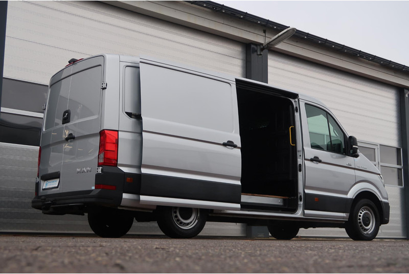 MAN TGE 3.180 4x4 AUT/ CAMERA/ ACC/ AIRCO/ TREKHAAK - Van panel: gambar 4 MAN TGE 3.180 4x4 AUT/ CAMERA/ ACC/ AIRCO/ TREKHAAK - Van panel: gambar 4