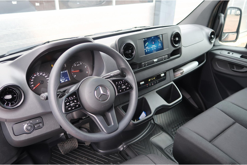 Mercedes-Benz Sprinter 519 CDI L2H2 4X4 AUT/ 2X DEUR/ 3,5T/ MBUX/ CAMERA/ ETC. - Van panel: gambar 2 Mercedes-Benz Sprinter 519 CDI L2H2 4X4 AUT/ 2X DEUR/ 3,5T/ MBUX/ CAMERA/ ETC. - Van panel: gambar 2