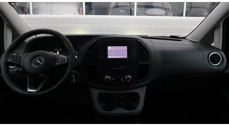 Mercedes-Benz Vito 119 CDI Extra Lang DC AUT/ LED/ CAMERA/ 2X SCHUIF/ CRUISE/ NAVI/ CLIMA/ LEDER/ TREKHAAK - Van kecil, Van kombi: gambar 5 Mercedes-Benz Vito 119 CDI Extra Lang DC AUT/ LED/ CAMERA/ 2X SCHUIF/ CRUISE/ NAVI/ CLIMA/ LEDER/ TREKHAAK - Van kecil, Van kombi: gambar 5