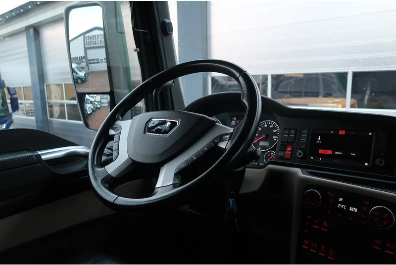 MAN TGX TGX 33.640 6X4 /RETARDER/ HYDRAULIK/ ALCOA'S/ LED/ ETC! - Tractor head: gambar 2 MAN TGX TGX 33.640 6X4 /RETARDER/ HYDRAULIK/ ALCOA'S/ LED/ ETC! - Tractor head: gambar 2