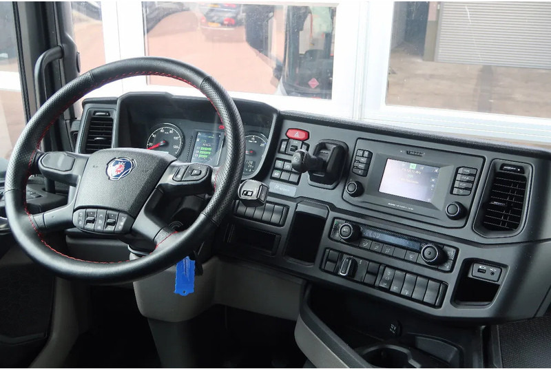 Scania R410 NGS LNG/ RETARDER/ ACC/ 2X TANK/ DIFF LOCK - Tractor head: gambar 4 Scania R410 NGS LNG/ RETARDER/ ACC/ 2X TANK/ DIFF LOCK - Tractor head: gambar 4