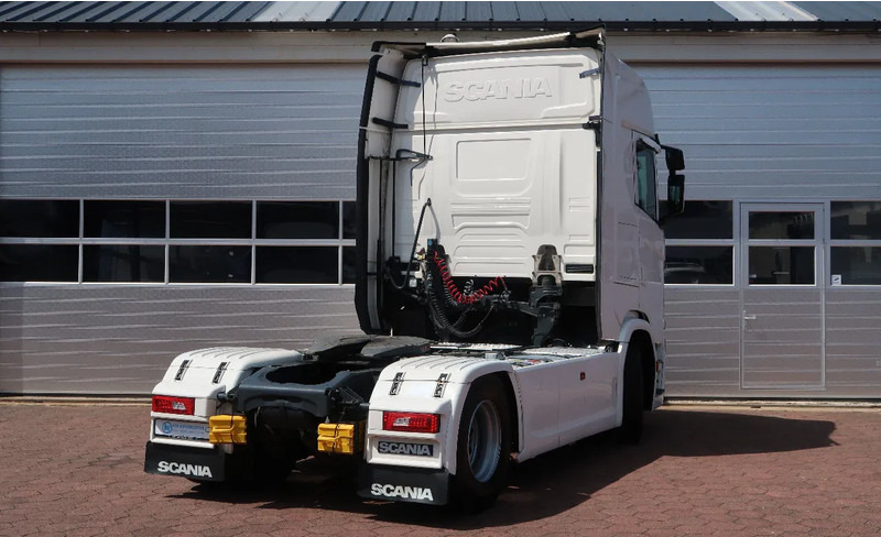 Scania S450 NGS RETARDER/ 2X TANK/ ACC/ PARK CLIMA/ DIFF LOCK - Tractor head: gambar 4 Scania S450 NGS RETARDER/ 2X TANK/ ACC/ PARK CLIMA/ DIFF LOCK - Tractor head: gambar 4