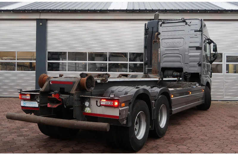 Volvo FH 500 VDL HOOKLIFT 25T/ FULL AIR/ NL-TRUCK/ LIFT - Truk pembawa sistem kabel: gambar 5 Volvo FH 500 VDL HOOKLIFT 25T/ FULL AIR/ NL-TRUCK/ LIFT - Truk pembawa sistem kabel: gambar 5