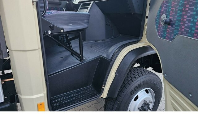 MERCEDES-BENZ 814 DA T2 Vario 4x4 Allrad... - Mobil kemping: gambar 4 MERCEDES-BENZ 814 DA T2 Vario 4x4 Allrad... - Mobil kemping: gambar 4