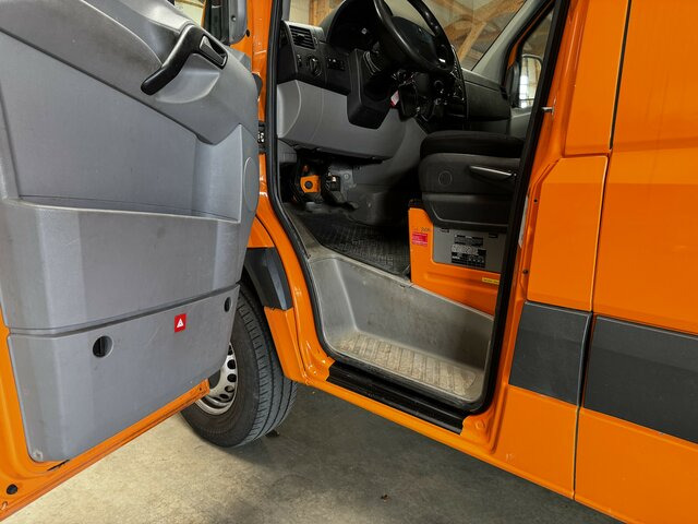 MERCEDES-BENZ Sprinter 316 CDI 4x4 Allrad L2H2 1. Hand! - Van panel, Van kombi: gambar 3 MERCEDES-BENZ Sprinter 316 CDI 4x4 Allrad L2H2 1. Hand! - Van panel, Van kombi: gambar 3