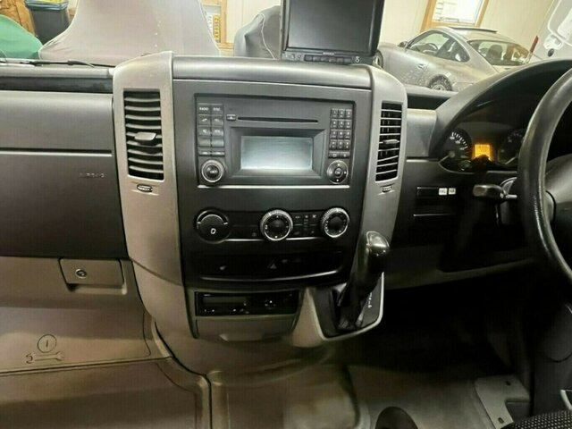 Truk sampah MERCEDES-BENZ Sprinter 516 CDI Müllwagen Papierkorbsammelfzg....: gambar 16 Truk sampah MERCEDES-BENZ Sprinter 516 CDI Müllwagen Papierkorbsammelfzg....: gambar 16