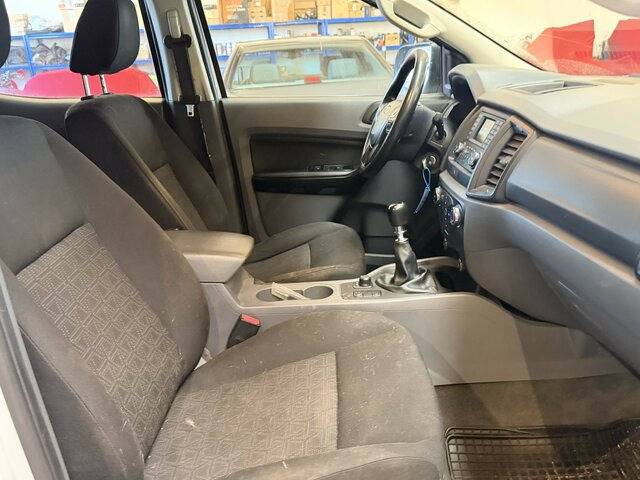 FORD Ranger 2.2 TDCi 4x4 Doppelkabine XL Hardtop... - Truk: gambar 4 FORD Ranger 2.2 TDCi 4x4 Doppelkabine XL Hardtop... - Truk: gambar 4