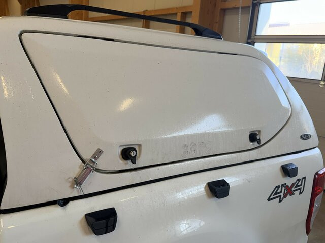 FORD Ranger 2.2 TDCi 4x4 Doppelkabine XL Hardtop... - Truk: gambar 2 FORD Ranger 2.2 TDCi 4x4 Doppelkabine XL Hardtop... - Truk: gambar 2