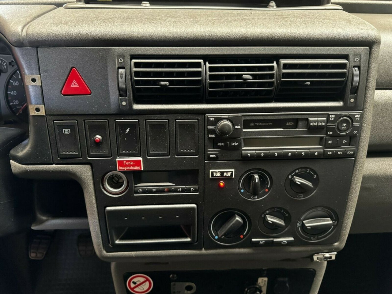 Van penumpang Volkswagen T4 2.5 TDI Syncro 4x4 lang 1. Hand!: gambar 11