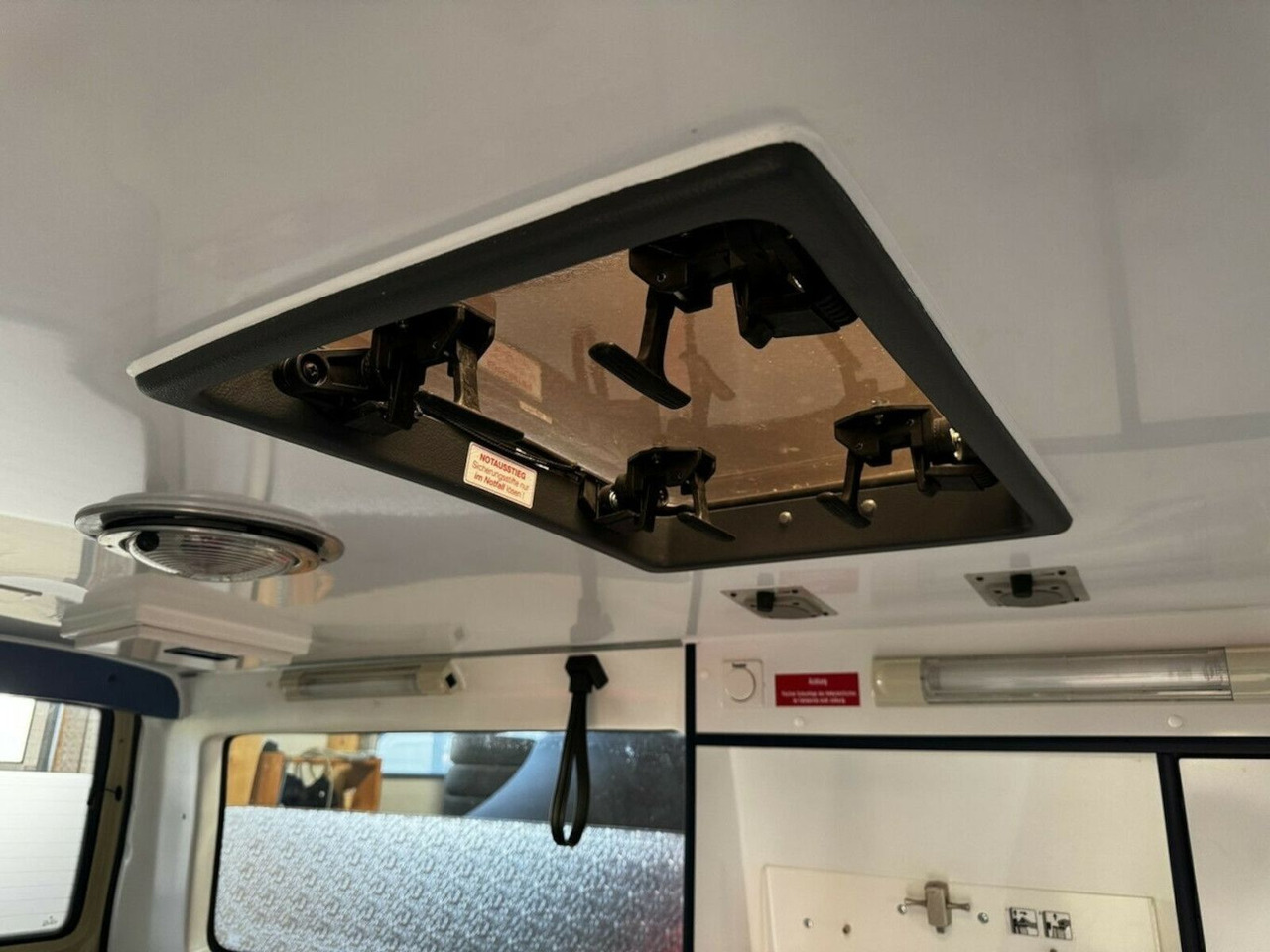 Van penumpang Volkswagen T4 2.5 TDI Syncro 4x4 lang 1. Hand!: gambar 15