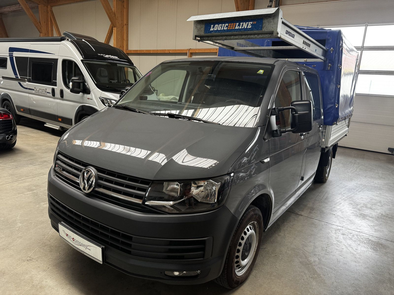 Volkswagen T6 Doka 2.0 TDI 4Motion Plane puregrey - Van dengan terpal samping, Van kombi: gambar 2 Volkswagen T6 Doka 2.0 TDI 4Motion Plane puregrey - Van dengan terpal samping, Van kombi: gambar 2