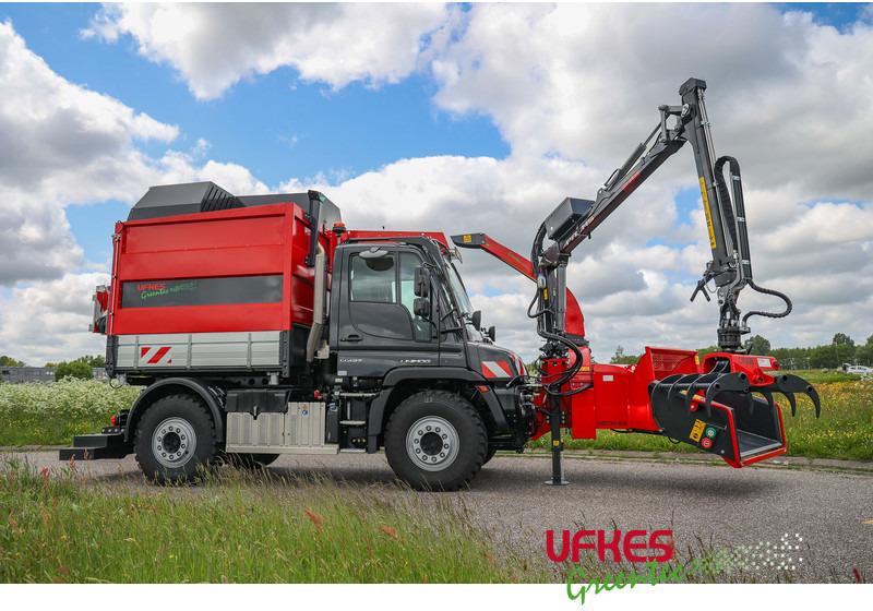 Mercedes-Benz Unimog U 427 Greentec woodchipper combi - Van pengiriman: gambar 1 Mercedes-Benz Unimog U 427 Greentec woodchipper combi - Van pengiriman: gambar 1