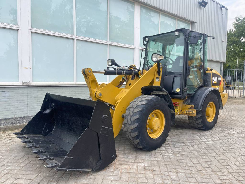 Wheel loader Cat 906 M 2018: gambar 1