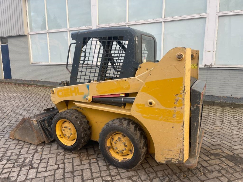 Gehl 3840 E 2015 - Skid steer: gambar 3 Gehl 3840 E 2015 - Skid steer: gambar 3