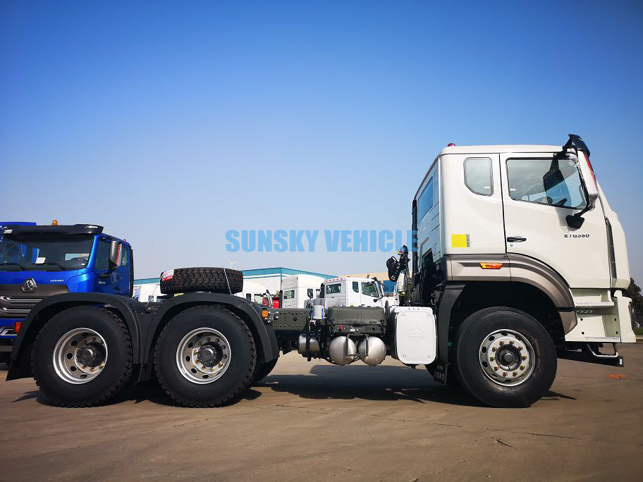 HOWO HOHAN 380HP/430HP 6X4 Tractor Head - Tractor head: gambar 5 HOWO HOHAN 380HP/430HP 6X4 Tractor Head - Tractor head: gambar 5