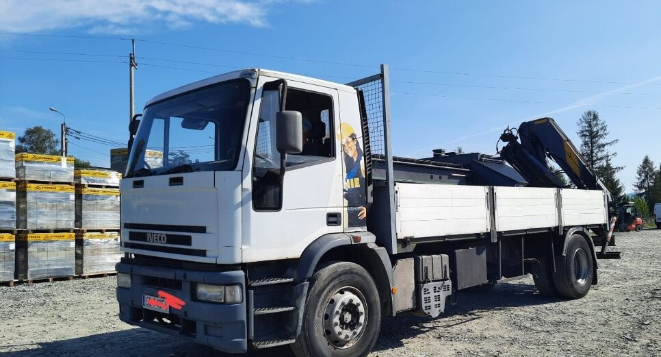 IVECO - Truk flatbed: gambar 1 IVECO - Truk flatbed: gambar 1