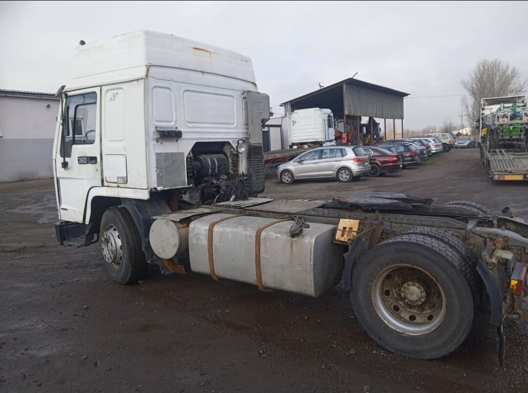 Volvo FL10 - Tractor head: gambar 4 Volvo FL10 - Tractor head: gambar 4