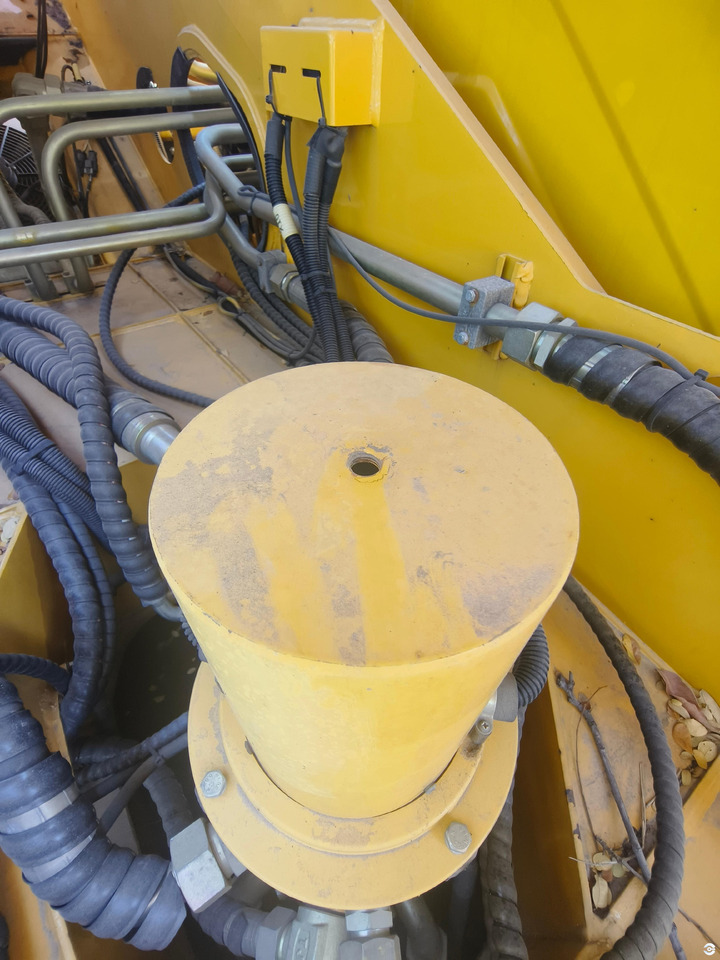 XCMG XCT30_Y 30ton truck crane hydraulic system lift machine price - Peralatan konstruksi: gambar 3 XCMG XCT30_Y 30ton truck crane hydraulic system lift machine price - Peralatan konstruksi: gambar 3