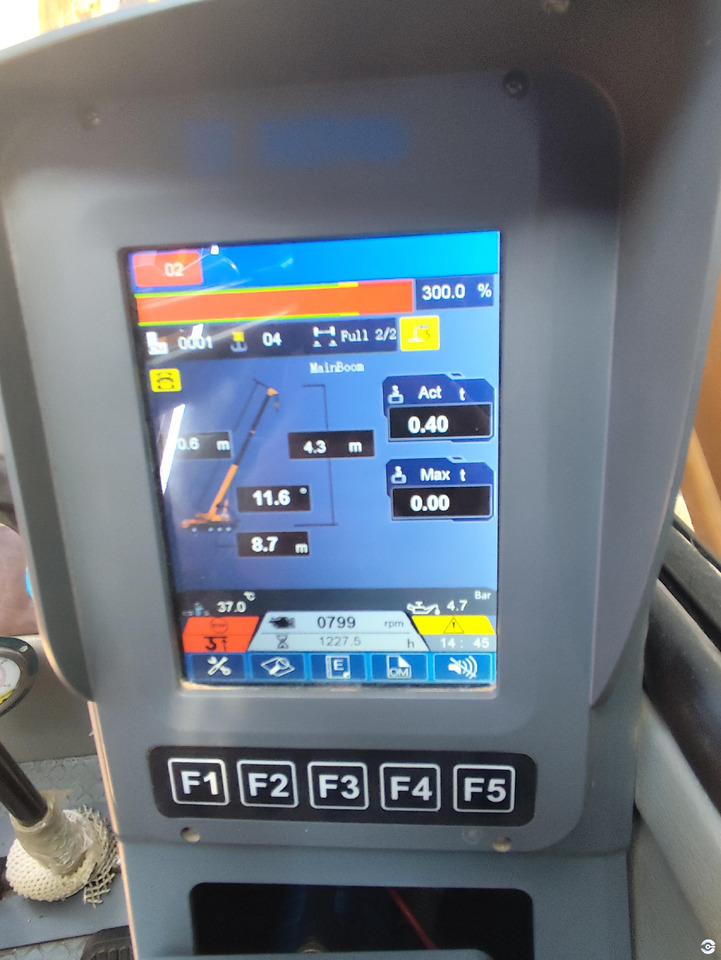 XCMG XCT30_Y 30ton truck crane with diesel engine price - Peralatan konstruksi: gambar 3 XCMG XCT30_Y 30ton truck crane with diesel engine price - Peralatan konstruksi: gambar 3