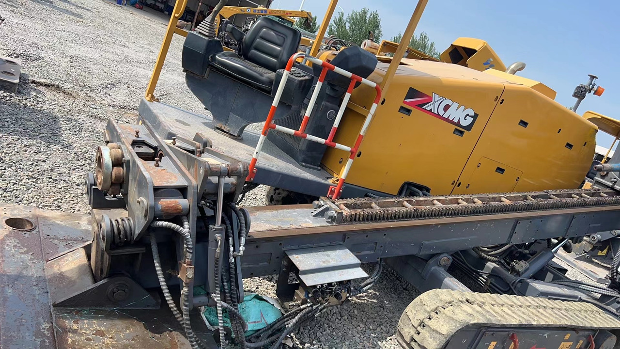 XCMG Manufacturer Second Hand Mini Horizontal Directional Drilling Machine XZ200 HDD Drilling Rig Price - Mesin bor terarah: gambar 3 XCMG Manufacturer Second Hand Mini Horizontal Directional Drilling Machine XZ200 HDD Drilling Rig Price - Mesin bor terarah: gambar 3