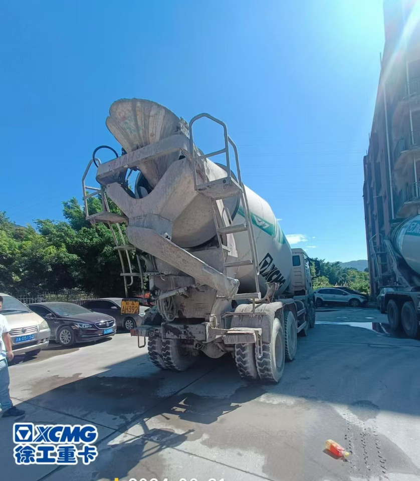 XCMG Official 12cbm Concrete Mixer Drum G4804D Used Mobile Concrete Mixers Truck For Sale - Truk pengaduk beton: gambar 3 XCMG Official 12cbm Concrete Mixer Drum G4804D Used Mobile Concrete Mixers Truck For Sale - Truk pengaduk beton: gambar 3