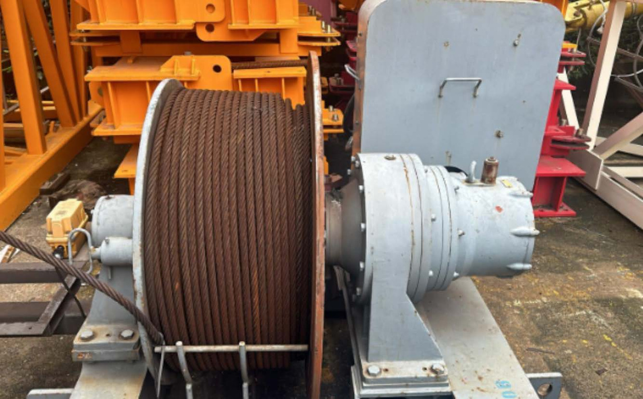 XCMG Official 20 Ton Construction Tower Crane XL6025-20 Used Liffing Jib Tower Crane For Sale - Derek menara: gambar 2 XCMG Official 20 Ton Construction Tower Crane XL6025-20 Used Liffing Jib Tower Crane For Sale - Derek menara: gambar 2