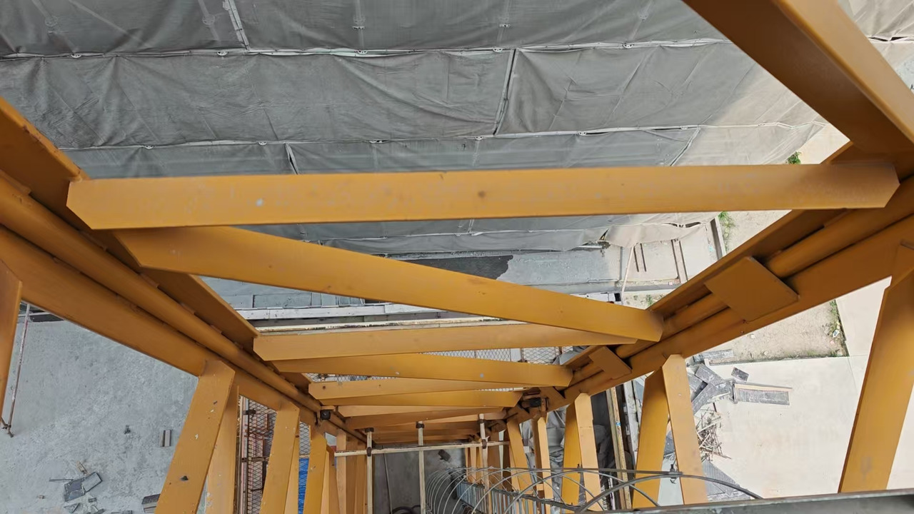 XCMG Official 20t XGT360-20S1 High Efficient Used Flat-top Tower Crane In Good Condition - Derek menara: gambar 3 XCMG Official 20t XGT360-20S1 High Efficient Used Flat-top Tower Crane In Good Condition - Derek menara: gambar 3