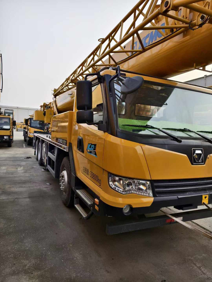 XCMG Official 25 Ton Small Truck Crane QY25K5D-3 Used Mobile Crane Machine With Cheap Price - Derek bergerak: gambar 2 XCMG Official 25 Ton Small Truck Crane QY25K5D-3 Used Mobile Crane Machine With Cheap Price - Derek bergerak: gambar 2