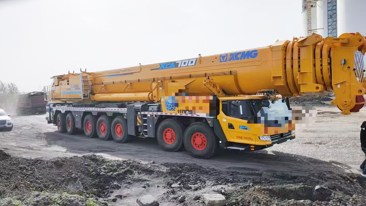 XCMG Official 700 Ton Used Mobile Cranes XCA700 All Terrain Crane Price For Sale - Derek semua medan: gambar 5 XCMG Official 700 Ton Used Mobile Cranes XCA700 All Terrain Crane Price For Sale - Derek semua medan: gambar 5