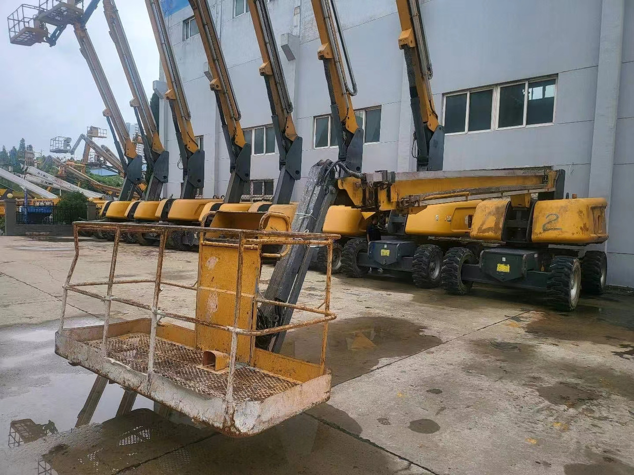 Boom teleskopik XCMG Official Cherry Picker Boom Lift GTBZ26S 26m Straight Arm Lift  Aerial Work Platform Price: gambar 6