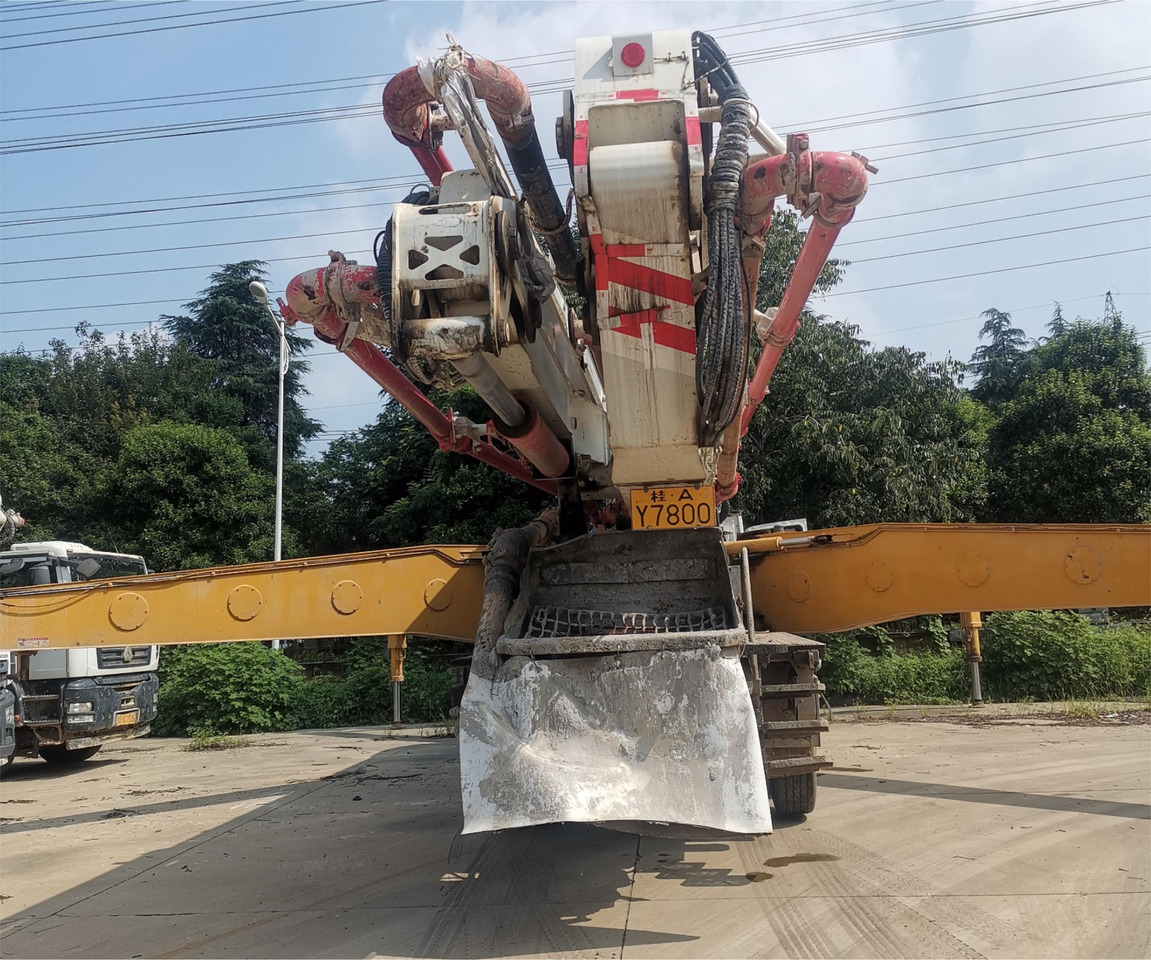 XCMG Official Concrete Machinery Pump HB58V 58m Used Truck-mounted Concrete Pump Price List - Truk pompa beton: gambar 5 XCMG Official Concrete Machinery Pump HB58V 58m Used Truck-mounted Concrete Pump Price List - Truk pompa beton: gambar 5