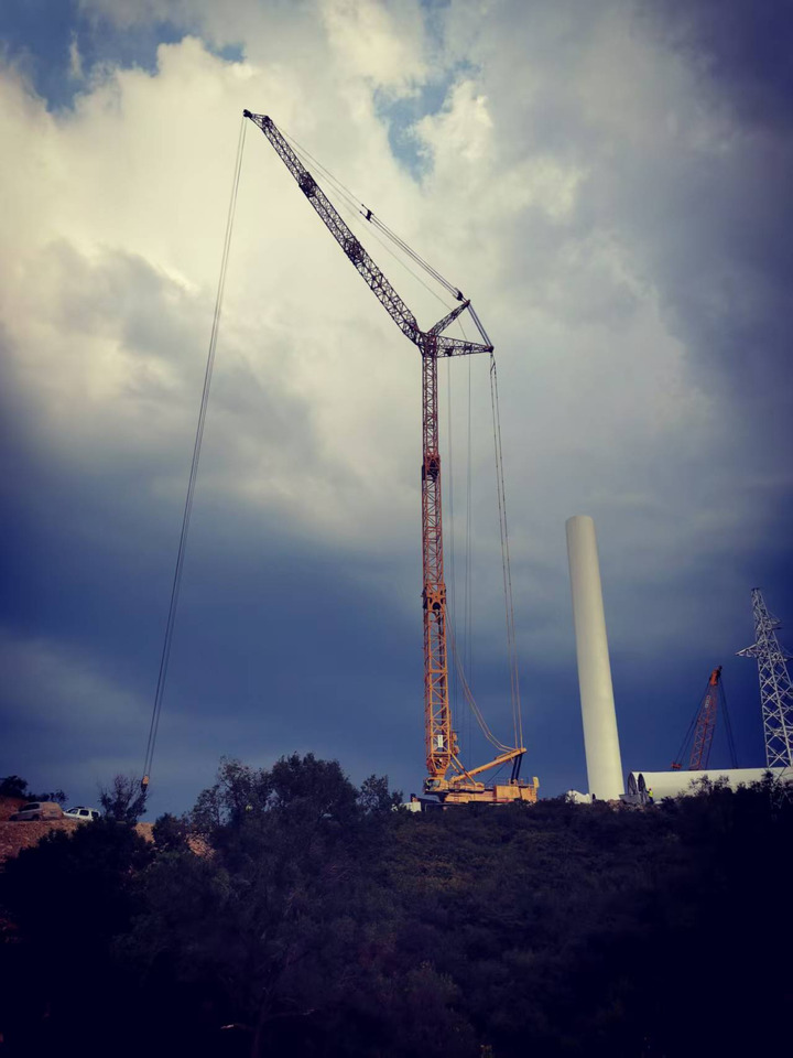 Derek perayap XCMG Official Construction Mobile Crane XGC2100W 110Ton Used Hydraulic Crawler Crane: gambar 10 Derek perayap XCMG Official Construction Mobile Crane XGC2100W 110Ton Used Hydraulic Crawler Crane: gambar 10